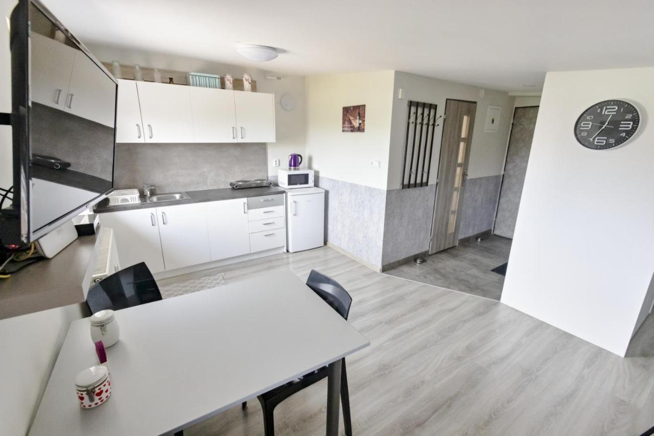 Apartman Theo Velky Slavkov Exterior photo